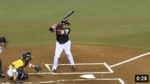 内川聖一 バッティングフォーム&バッティング スローモーション（ホームラン）