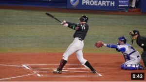 右打ちの天才 福岡ソフトバンクホークス 内川聖一 バッティングフォーム&バッティング（スローモーション）
